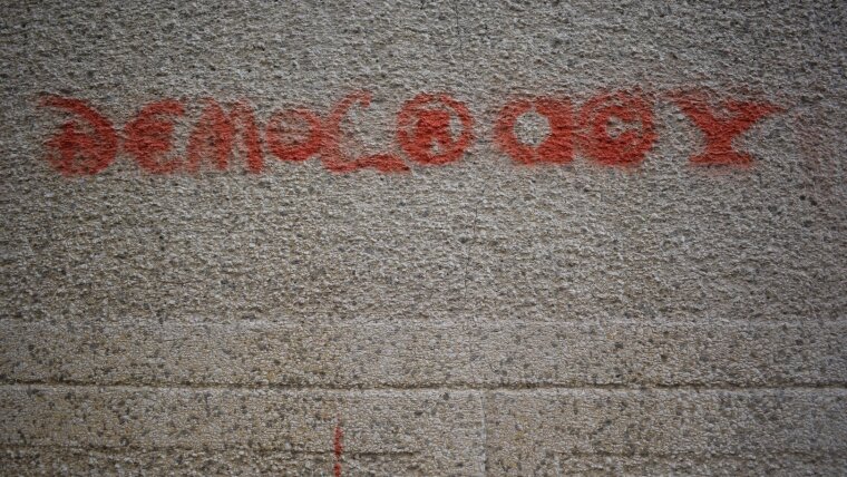 Grafitti democracy